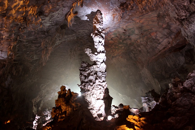 top 6 beautiful of halong bay wonder cave